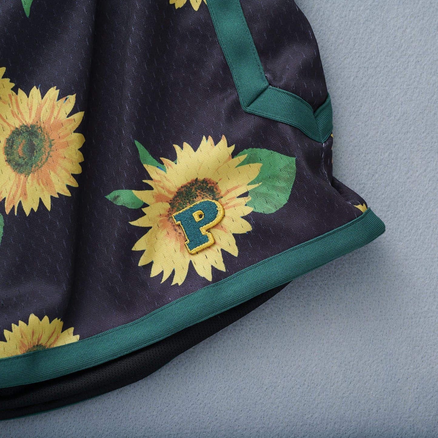 FLOWER PATTERN BASKETBALL SHORTS