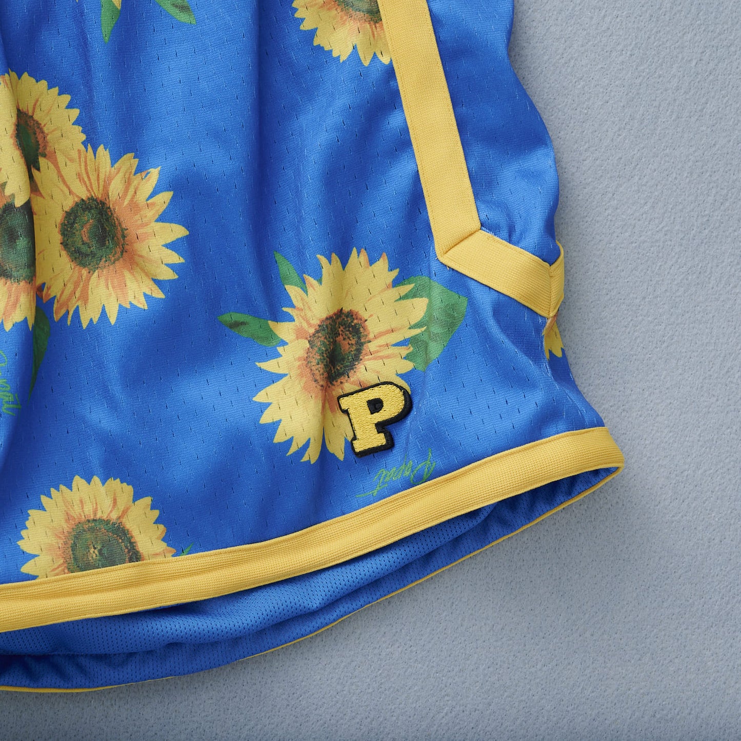 FLOWER PATTERN BASKETBALL SHORTS