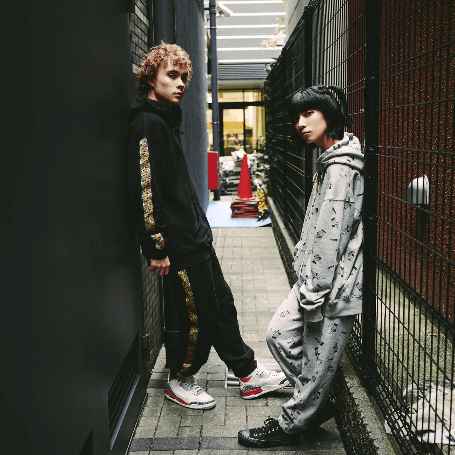 PAPAT SIDE TAPE HOODIE
